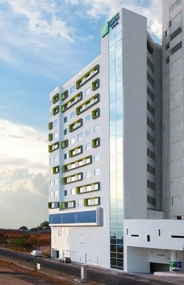 Holiday Inn Express & Suites Puebla Angelopolis By Ihg 4*,